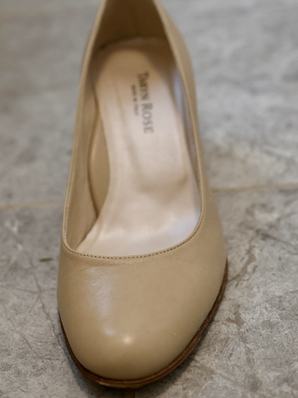 Taryn Rose Letitia taupe pumps size 37M 7M